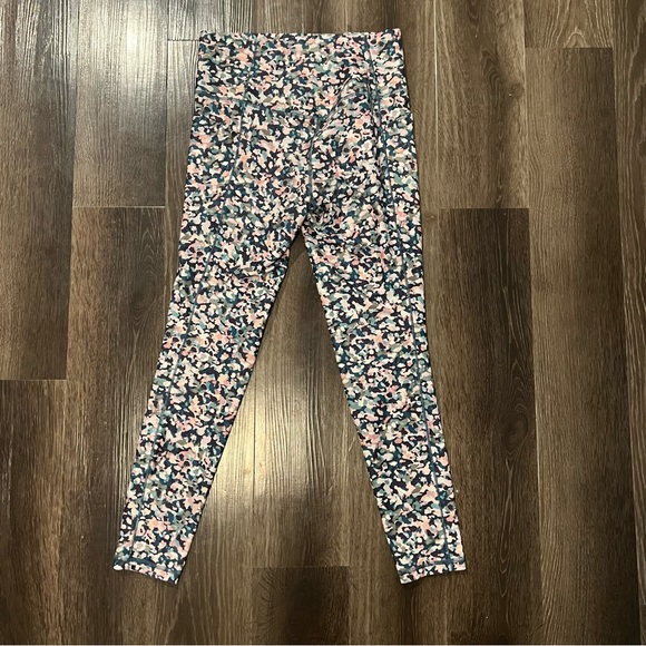 Athleta Salutation Stash Pocket II 7/8 Tight M TALL Sequoia Multi - Picture 5 of 6